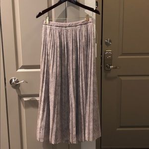 Banana Republic Pleated Skirt- Never Worn